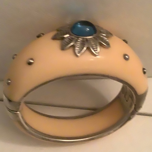 Angelique de Paris bangle - Picture 6 of 7